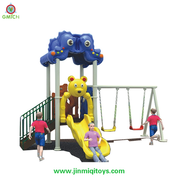 Small playground 18136D