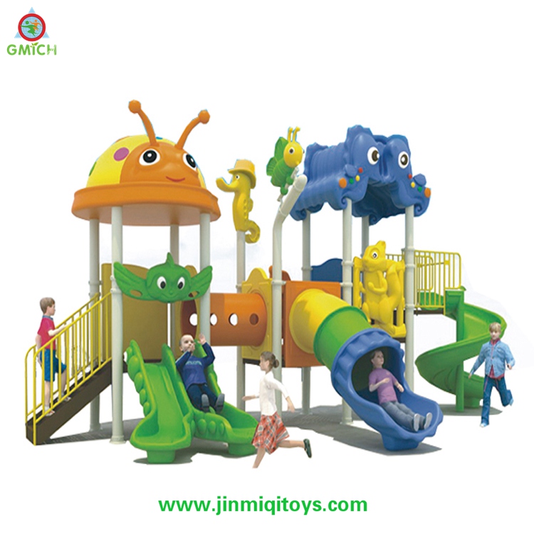 Small playground 18136F
